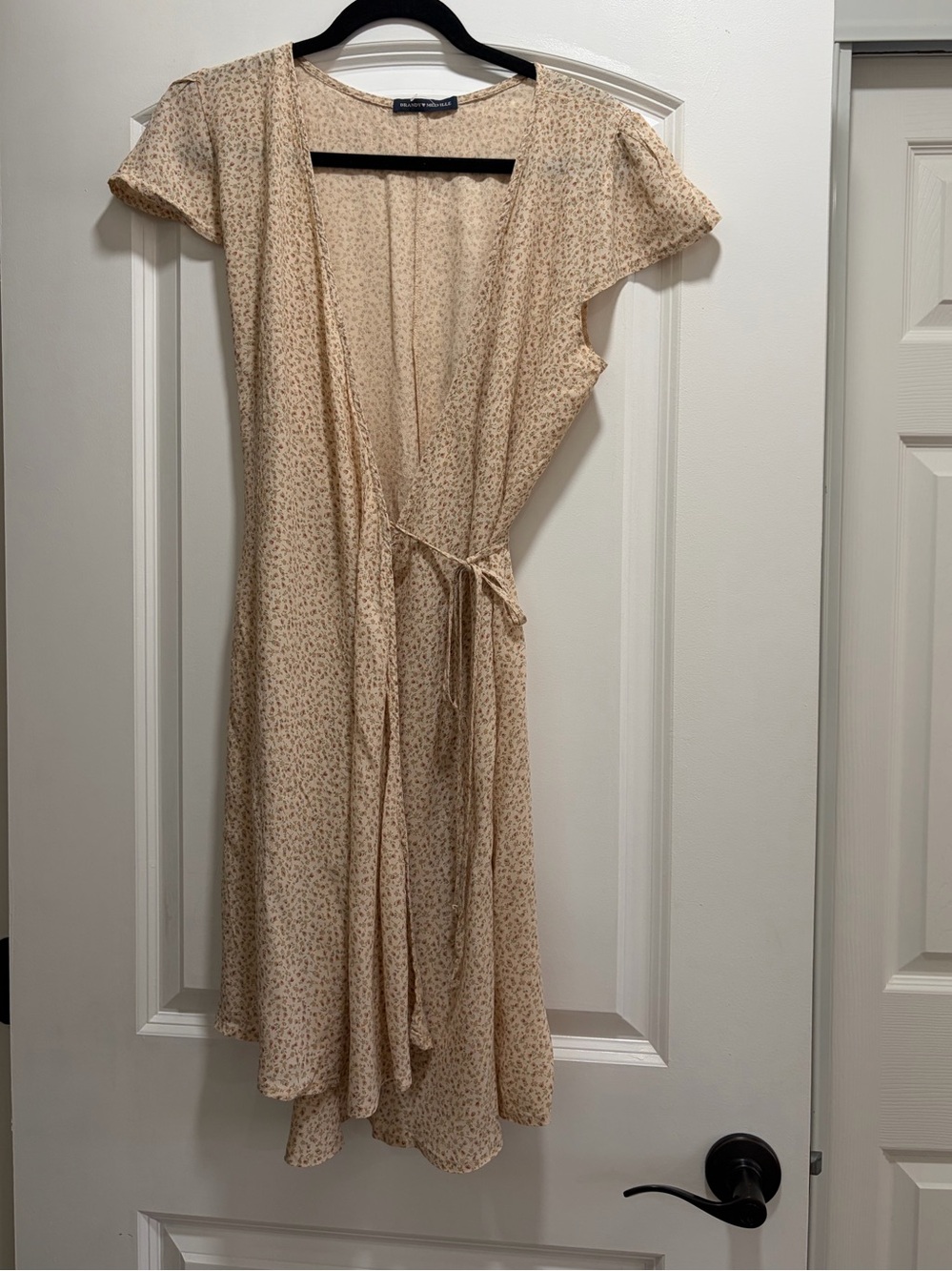 Brandy Melville Cream Robbie Floral Wrap Dress - One Size.